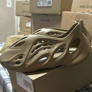 Foam runner Clay taupe